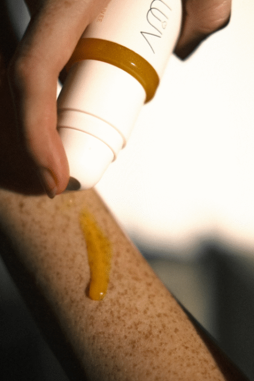 Looduslik Porgandi kuivõli aaloega 100ml