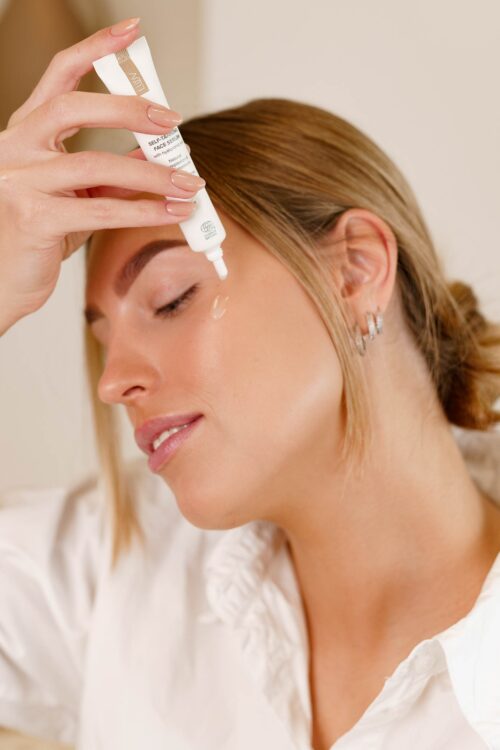 Luuv isepruunistav näoseerum