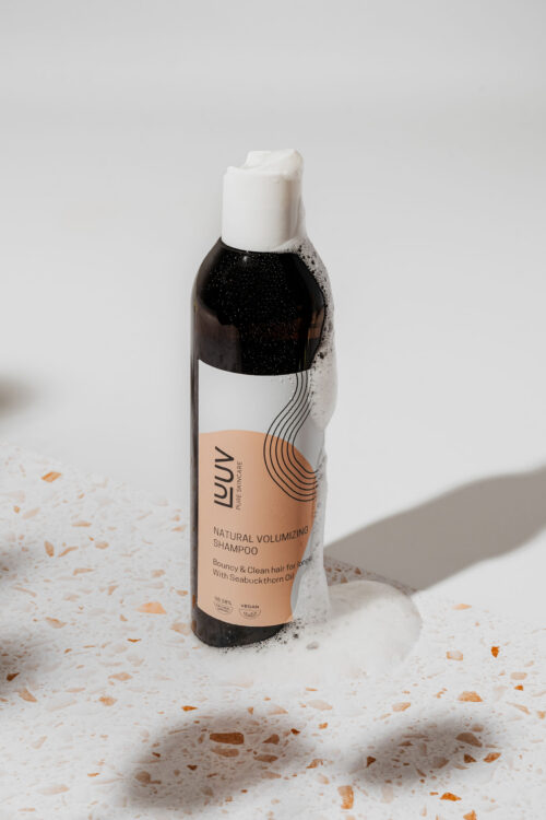 Looduslik kohevust andev astelpaju šampoon, 250ml