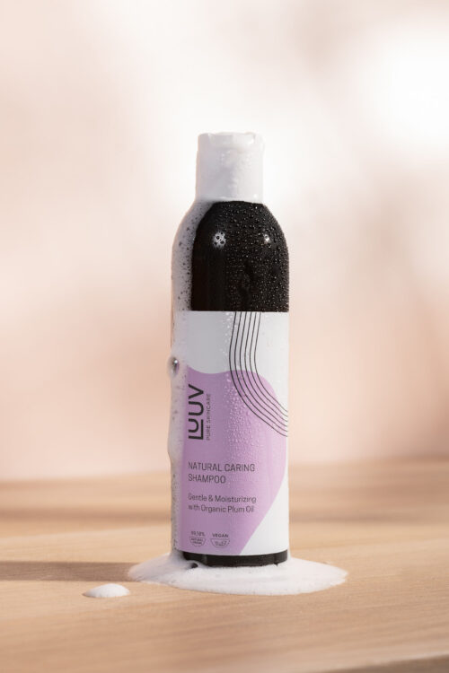 looduslik ploomiõliga šampoon