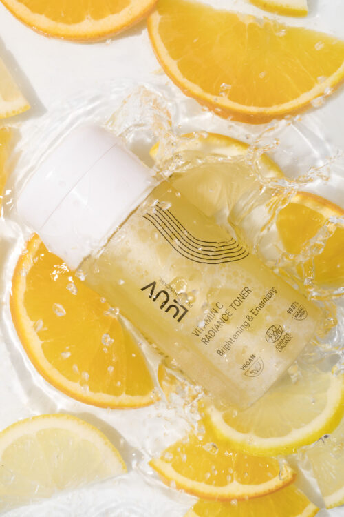 Kirgastav C-vitamiini näovesi