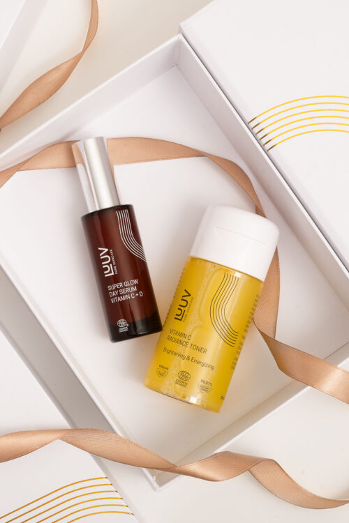 Kinkekomplekt: C+D vitamiini seerum ja näovesi